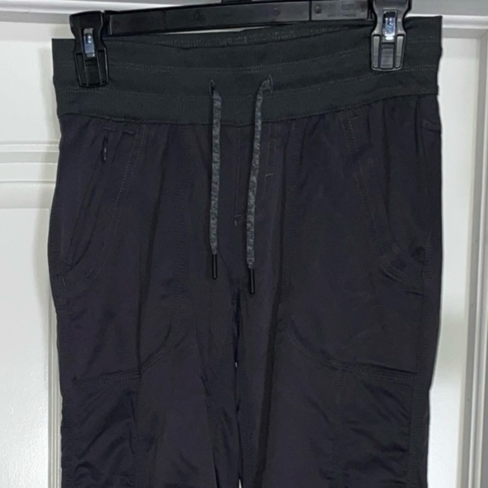 The North Face Women's Black Straight-Leg Pants with Drawstring Waist
